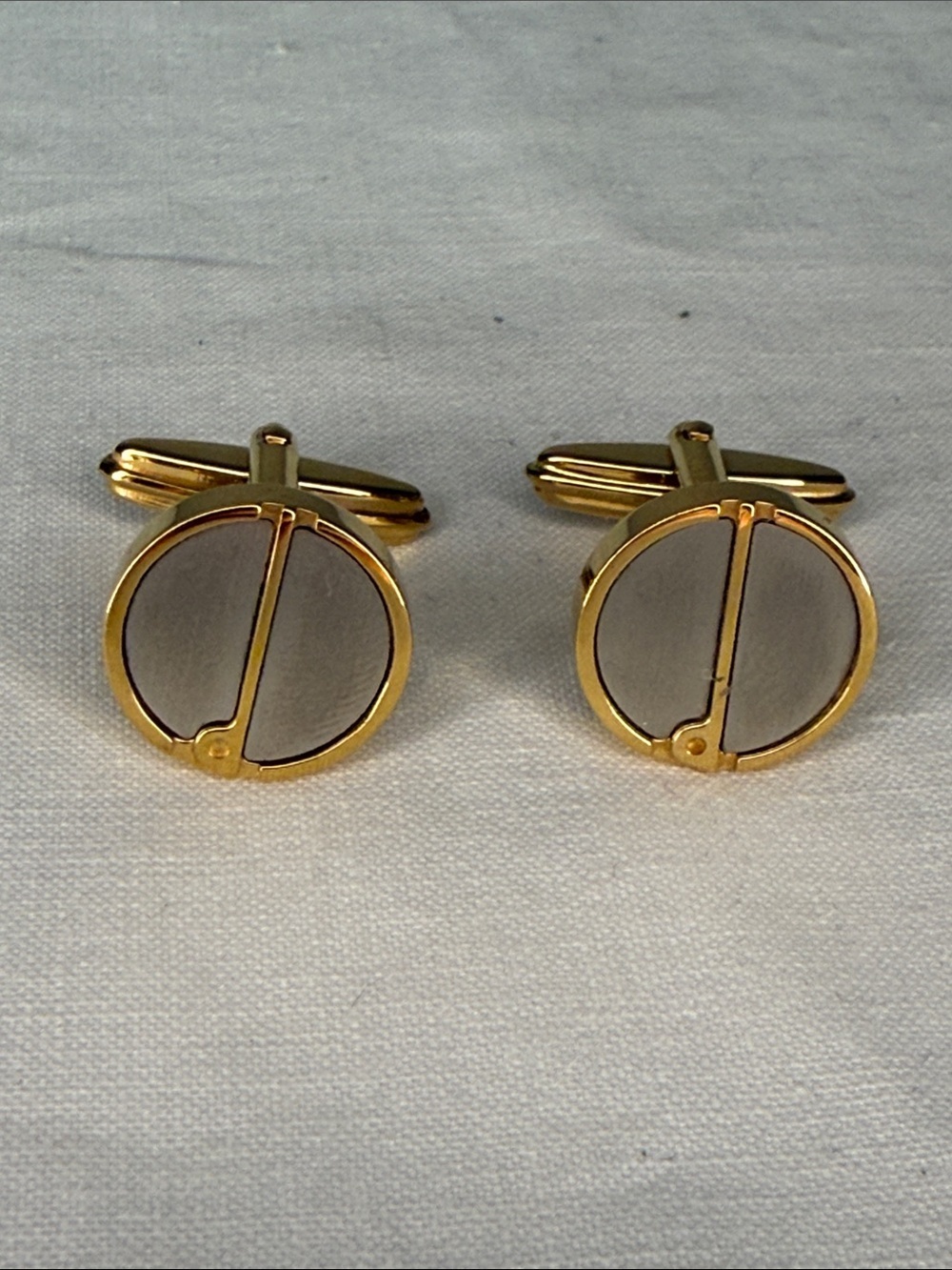 Vintage Dunhill Two Tone Round Cufflinks Gold Silver Tone .75" England Pair [||]